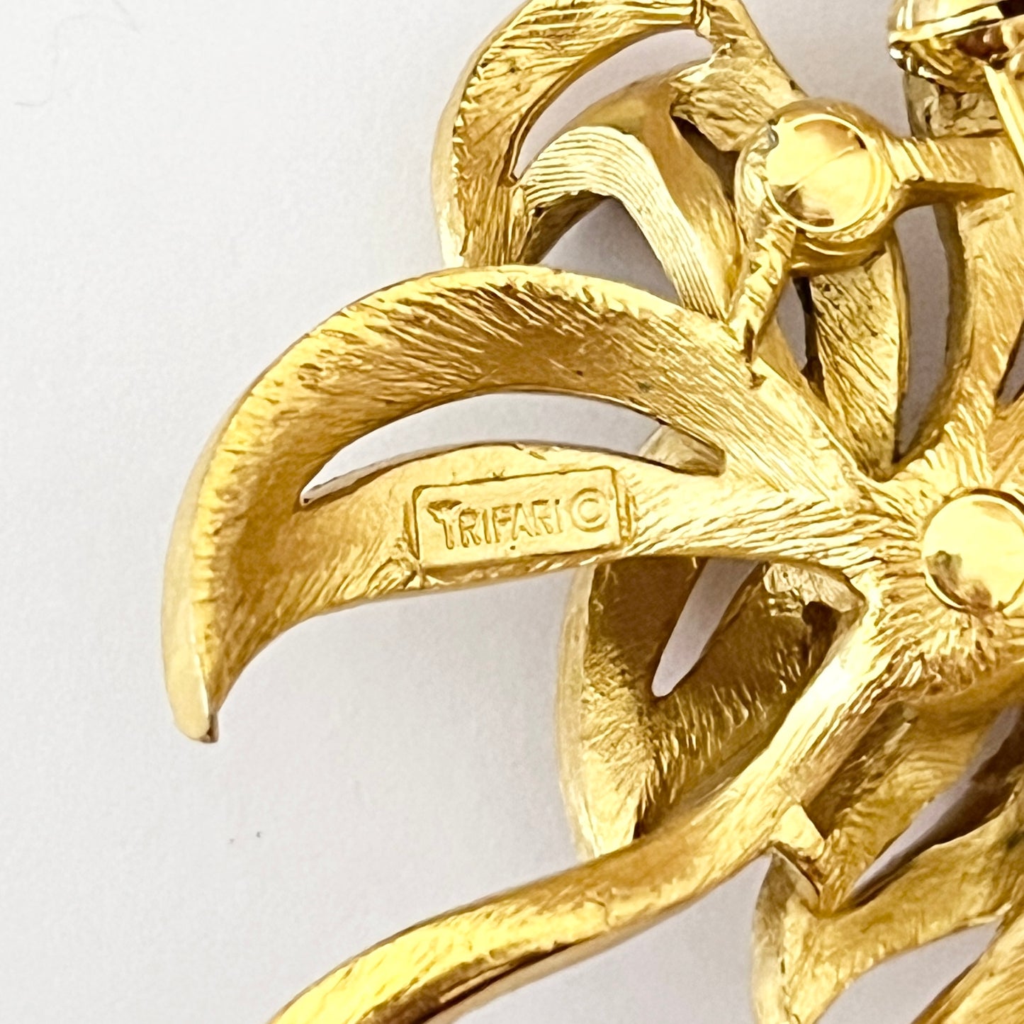 1980s Trifari Gold Plated Large Statement Palm Tree Brooch