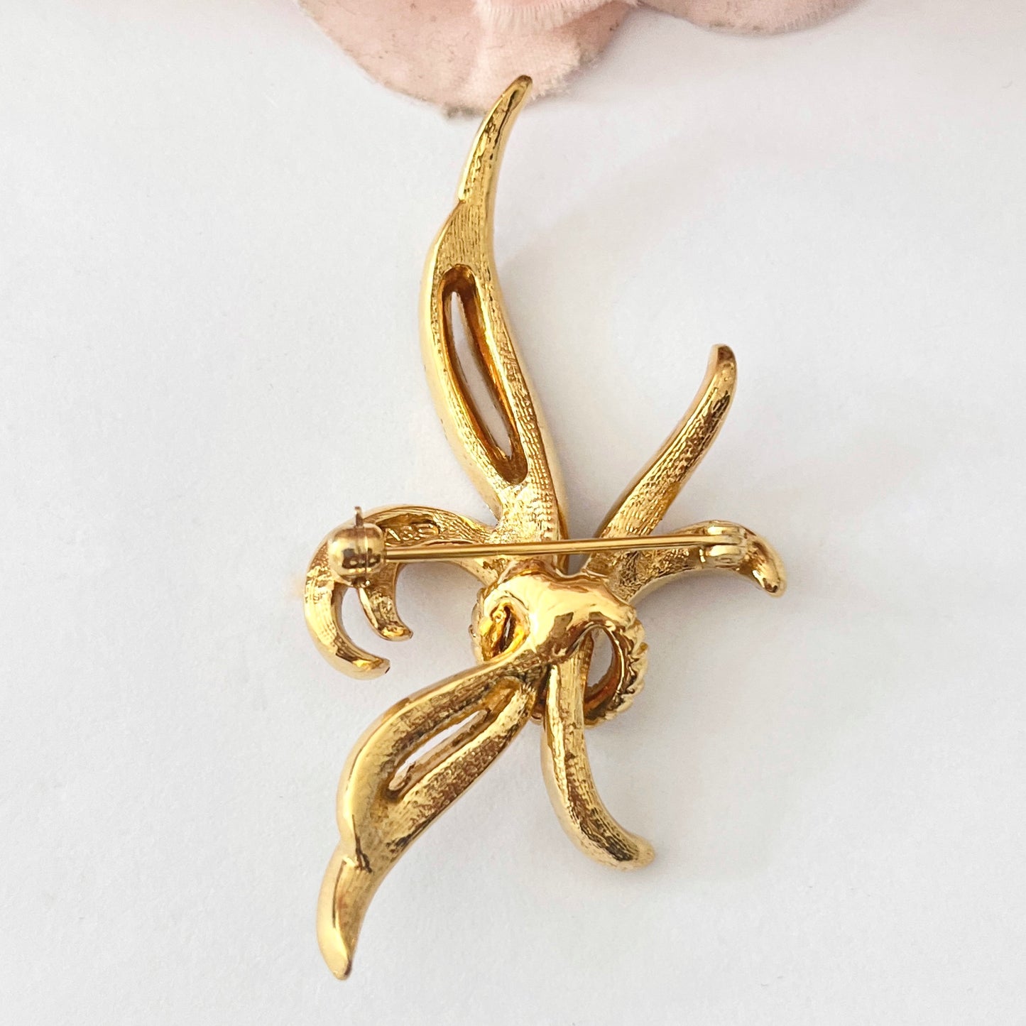 1980s Attwood & Sawyer Gold Plated Diamanté Brooch