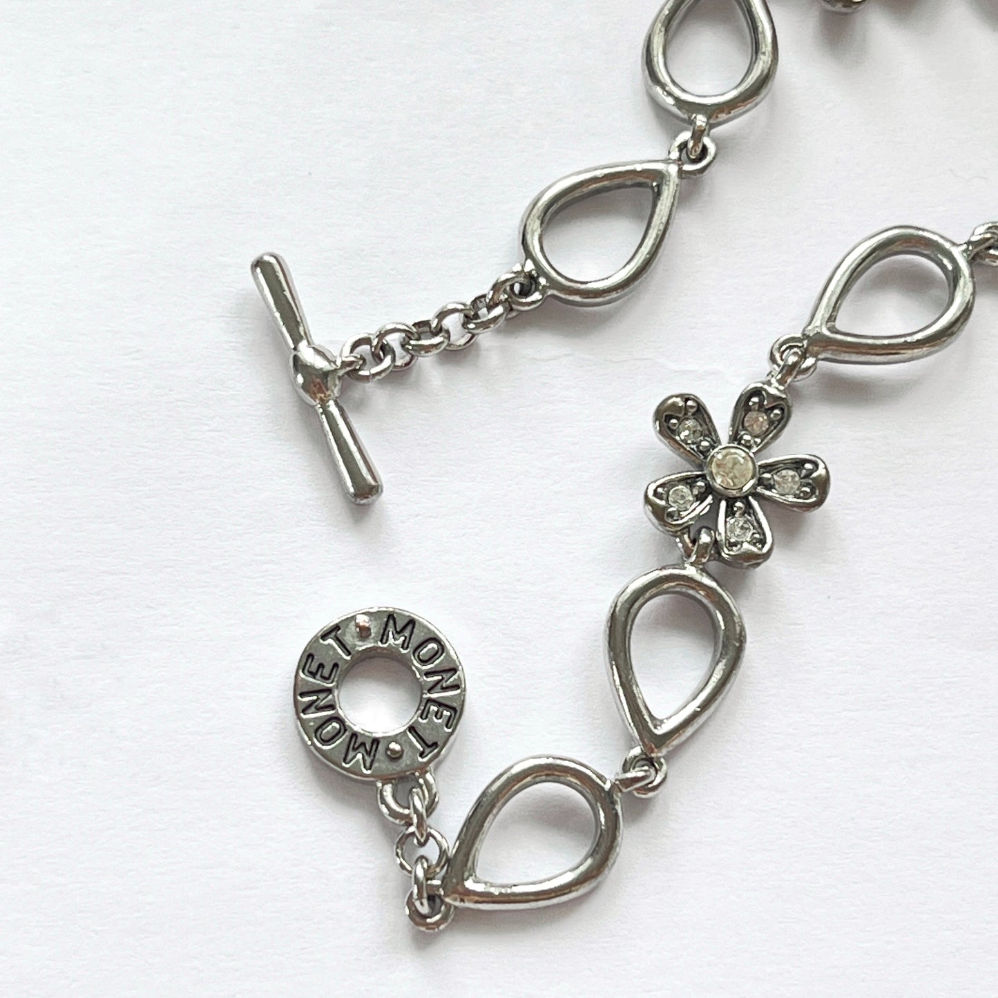 1960s Monet Mother Of Pearl Flower Diamanté Silver Tone Necklace