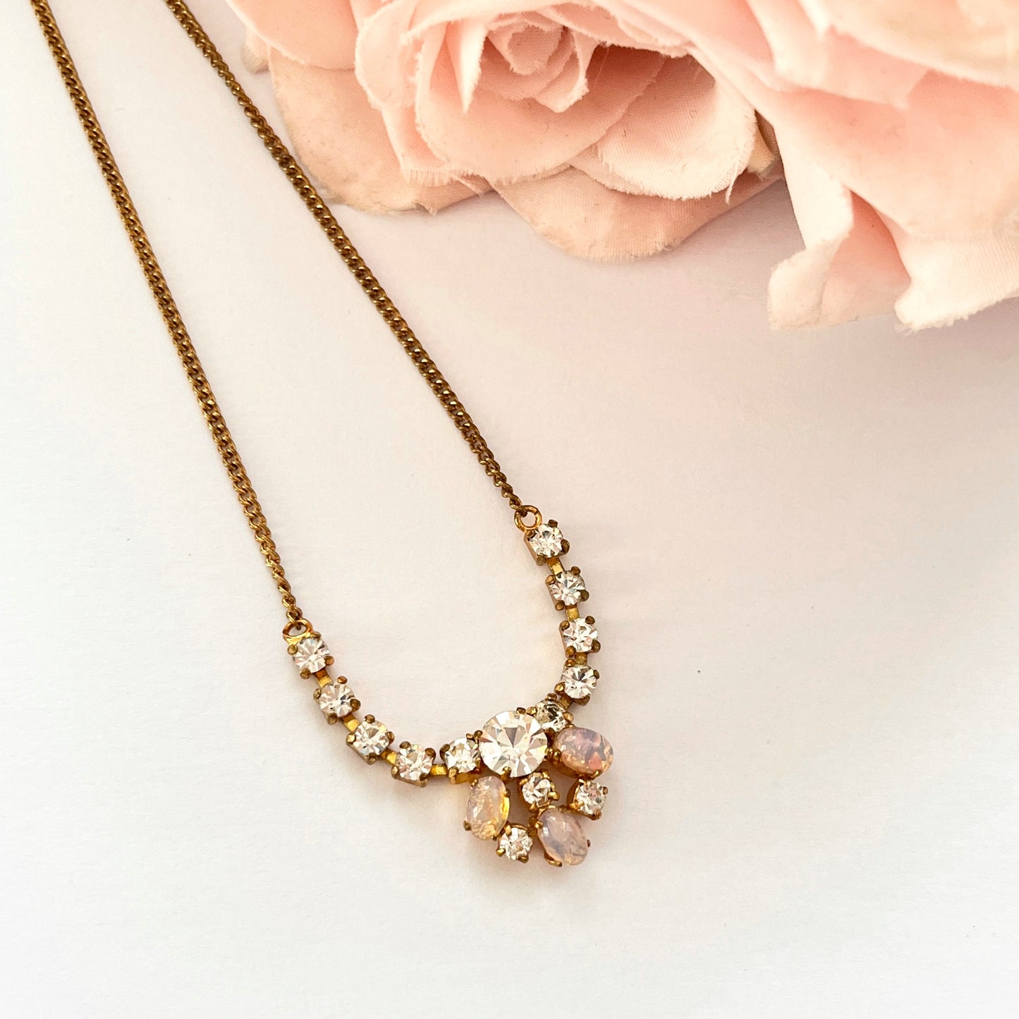 1920s Pretty Pink Fire Opal Glass Necklace