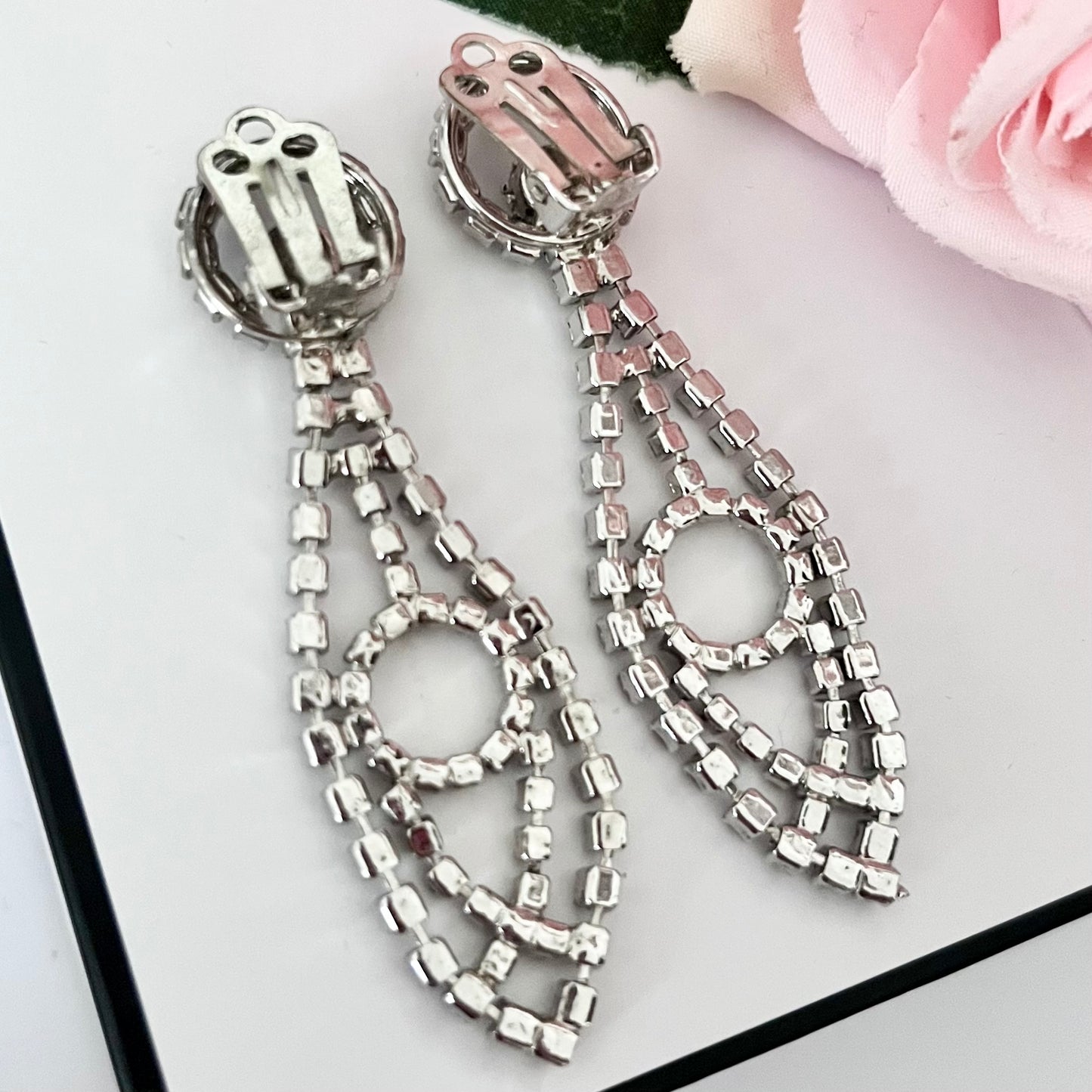 1950s Sparkly Diamanté Dangly Clip On Earrings