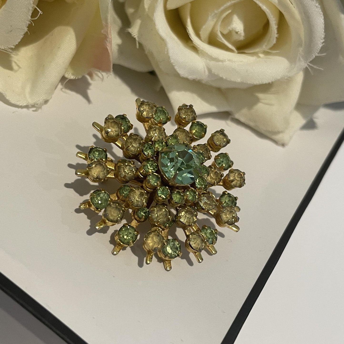 1950s Sparkly Green Star Burst Brooch