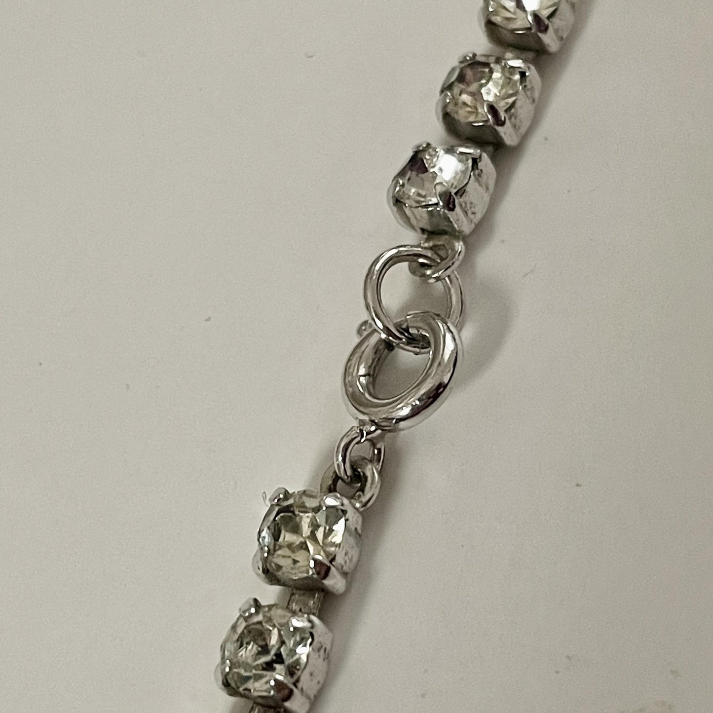 Sparkly 1950s Silver Toned Statement Necklace