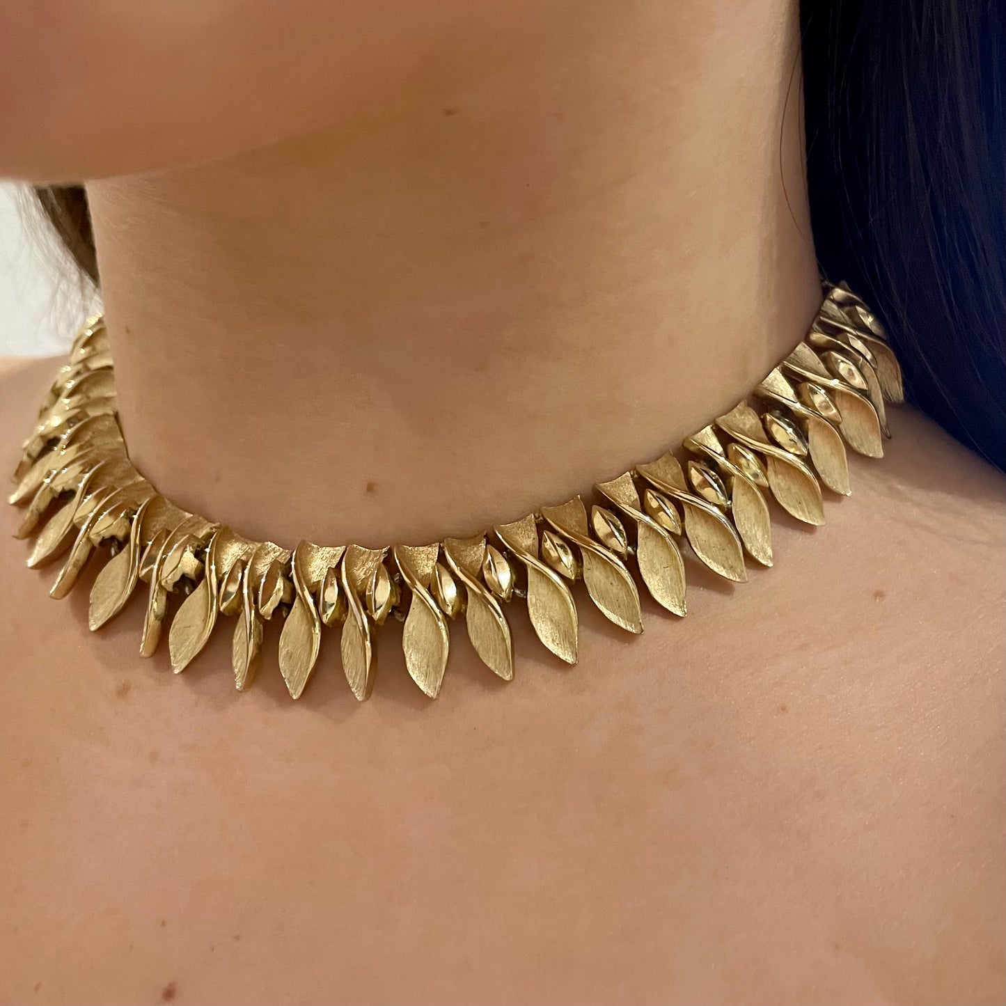 1960s Trifari Brutalist Brushed Gold Tone Statement Collar Necklace