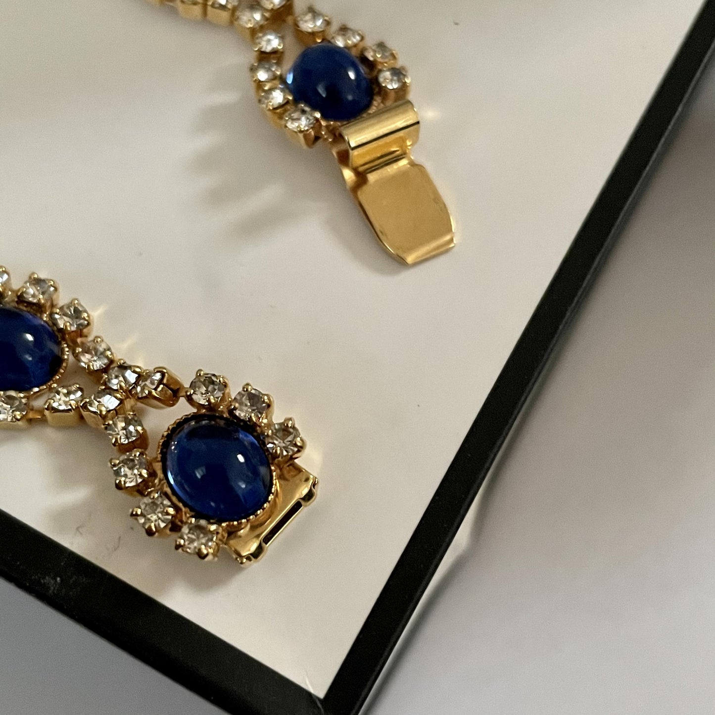 Sparkly 1980s Blue and Silver Diamanté Bracelet