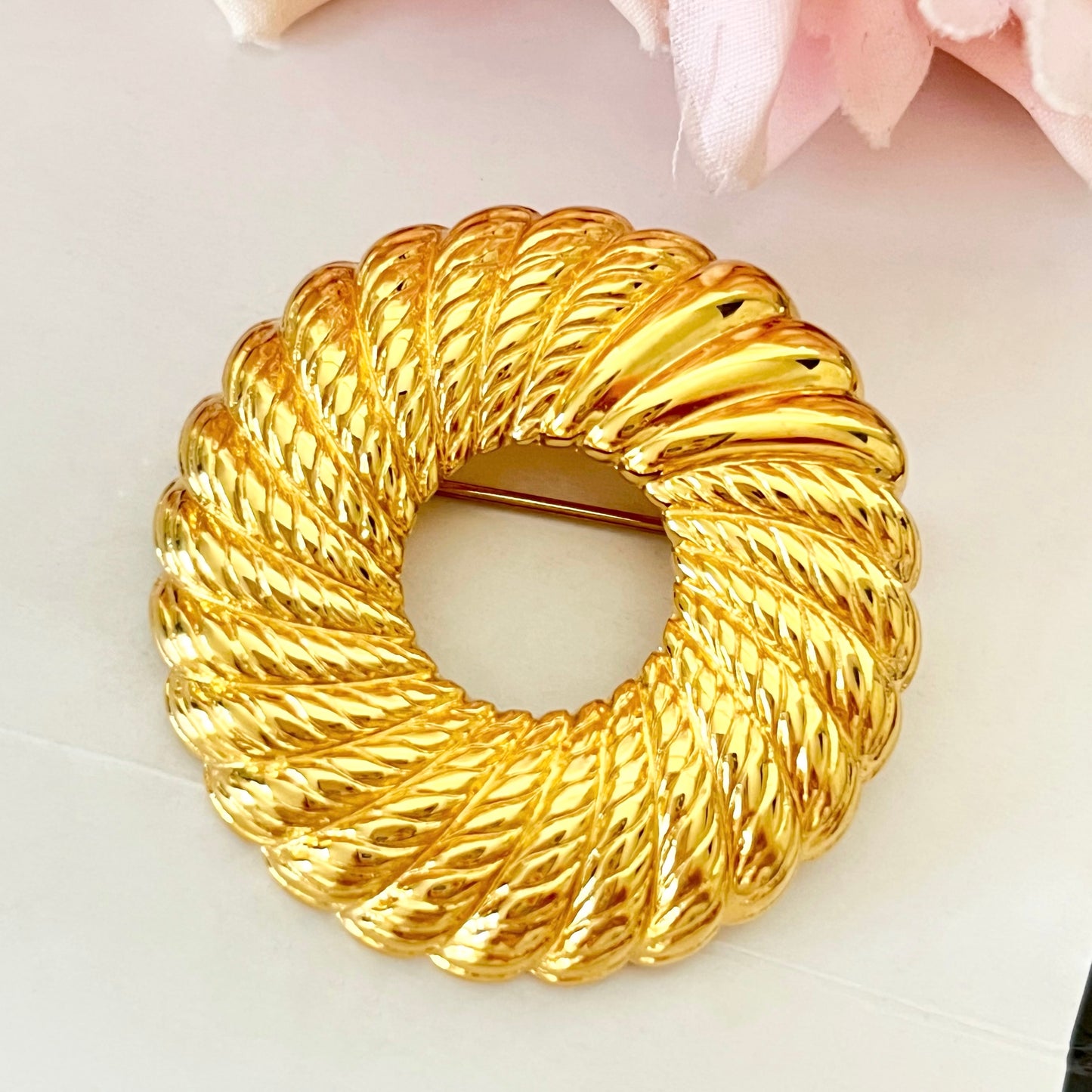 1980s Monet Gold Plated Circle Brooch