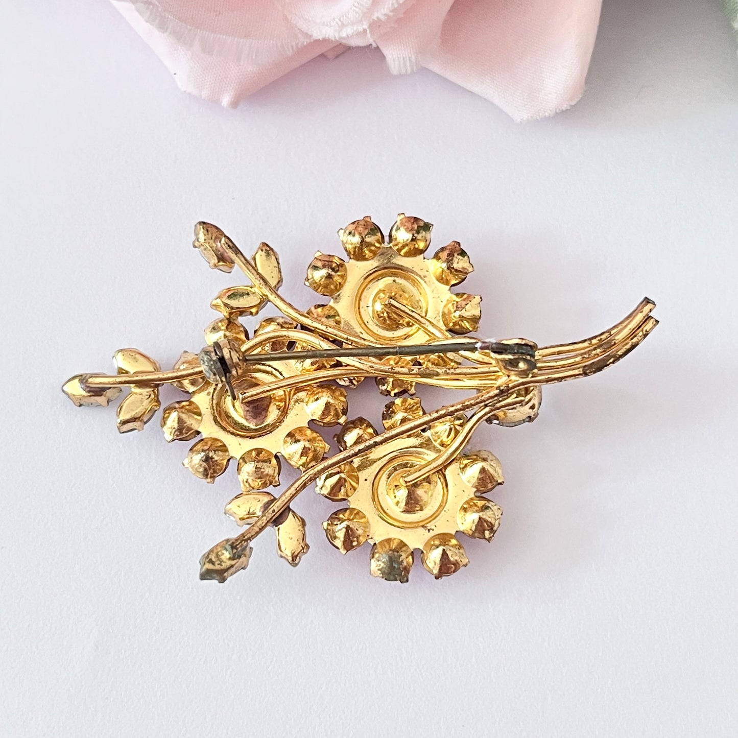 1950s Pink Paste Aurora Borealis Gold Plated Flower Brooch