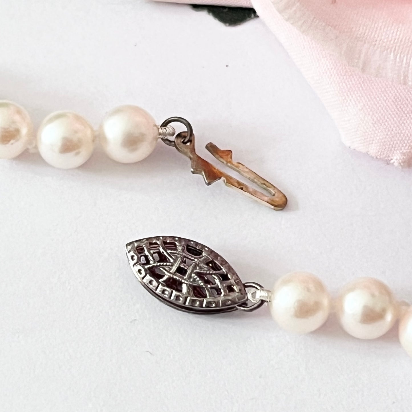 1980s Freshwater Pearl Sterling Silver Clasp Necklace