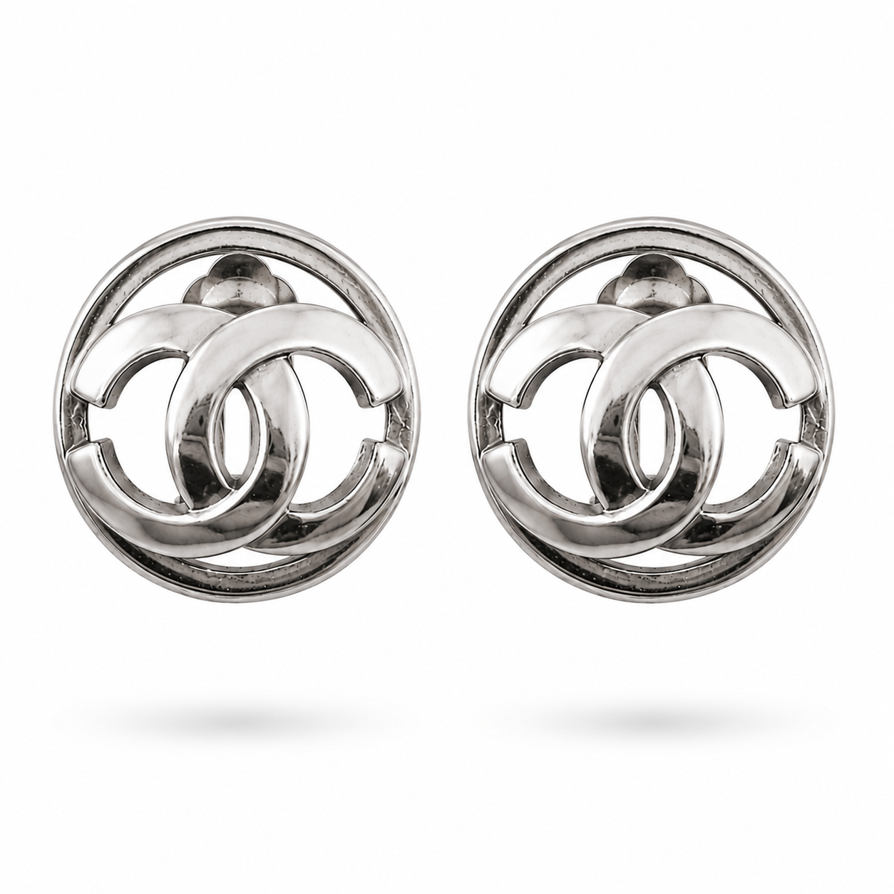 2006 Chanel Silver Circle Clip On Earrings
