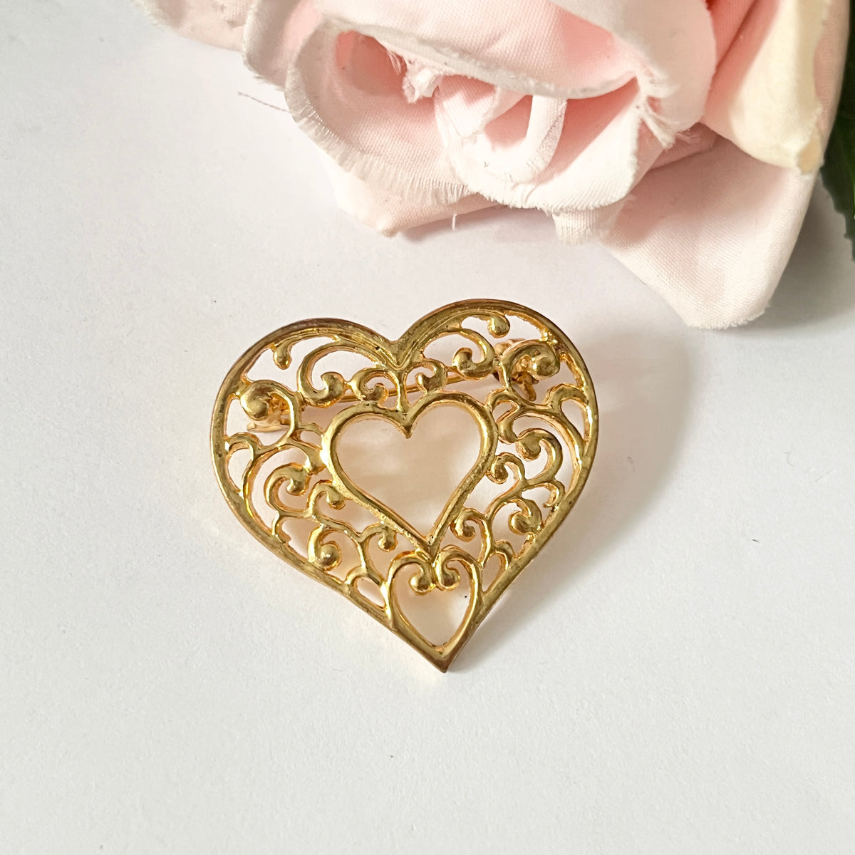 1980s Love Heart Gold Plated Brooch