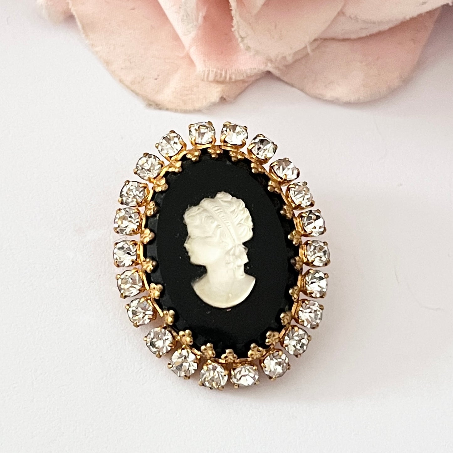 1980s Black Enamel Diamanté Sparkly Cameo Brooch