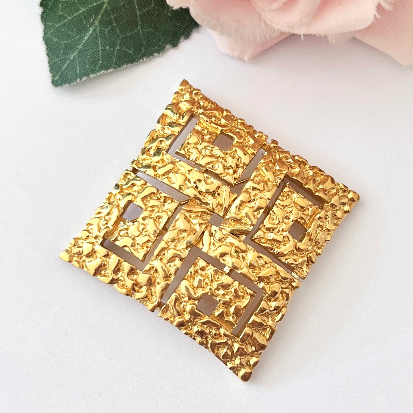 1980s Trifari Textured Gold Plated Diamond Statement Brooch