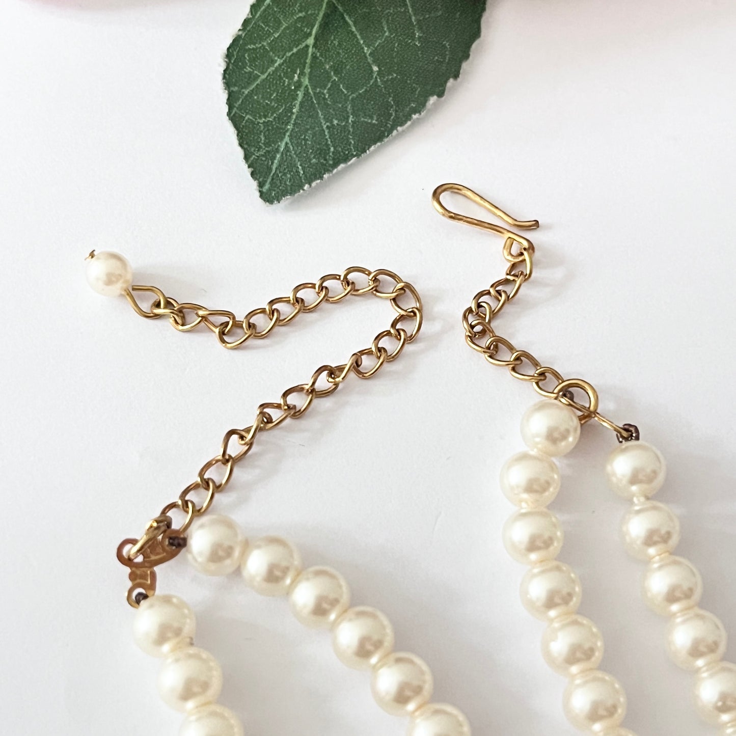 1980s Faux Pearl Diamanté Multistrand Collar Necklace