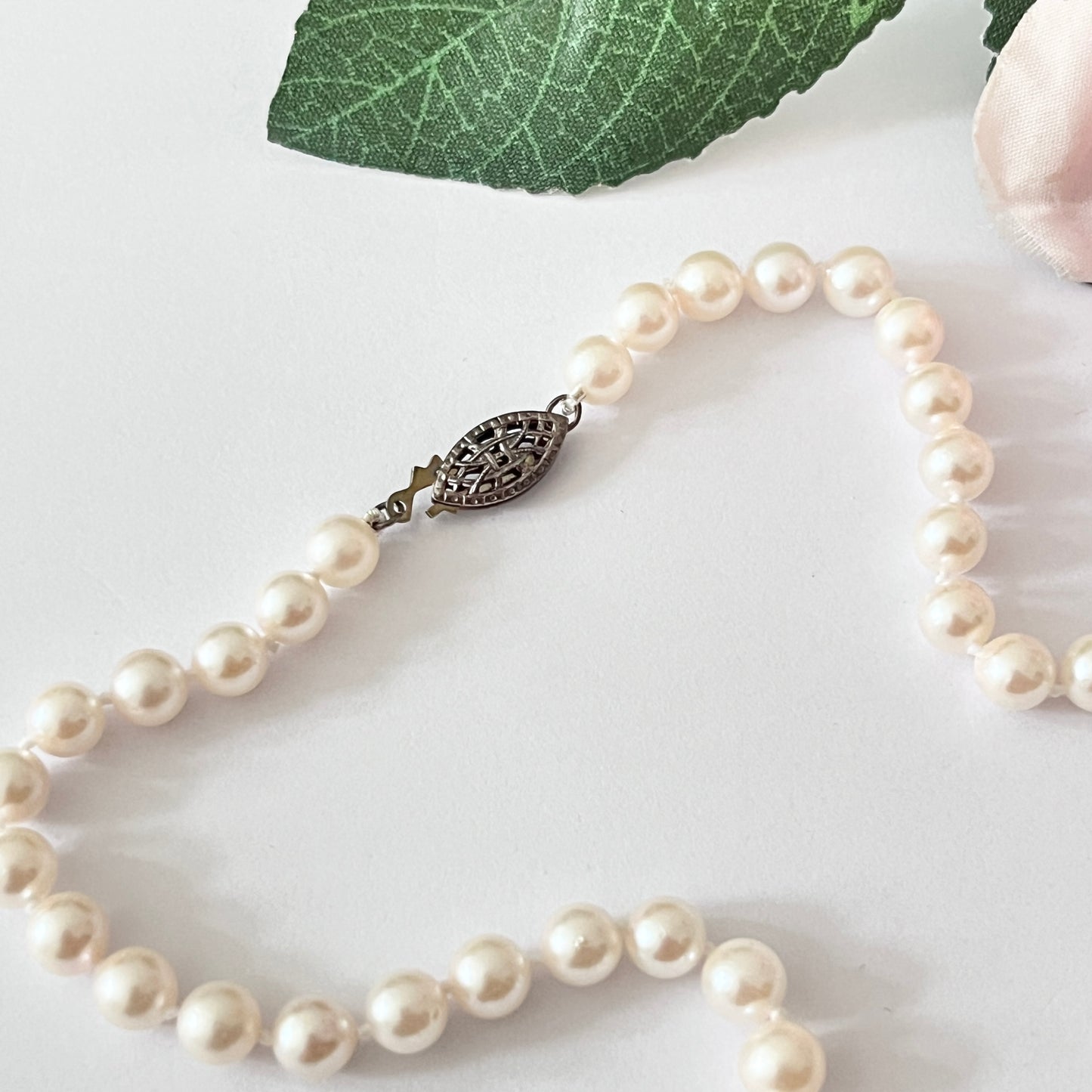 1980s Freshwater Pearl Sterling Silver Clasp Necklace