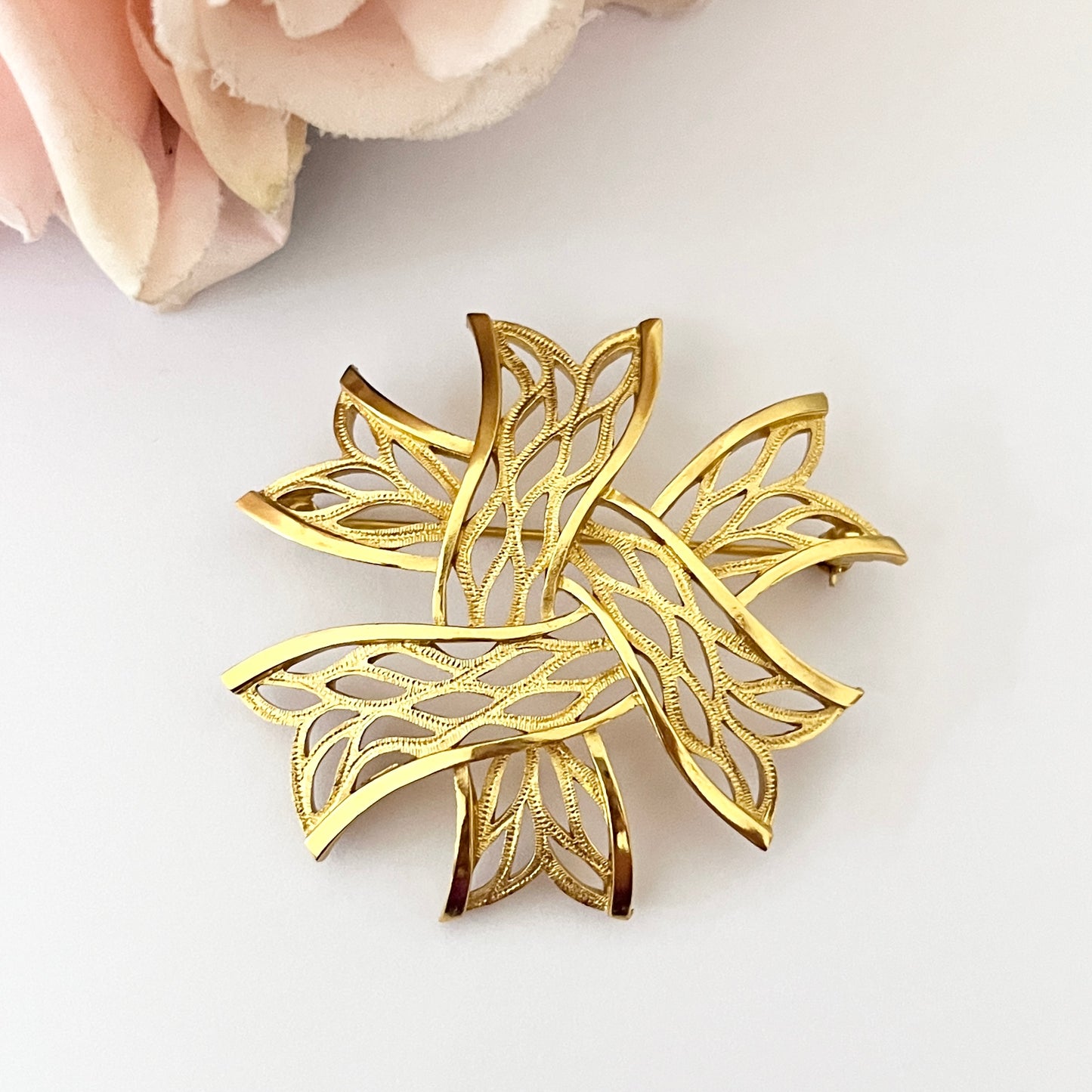 1980s Trifari Gold Plated Large Statement Ribbon Brooch