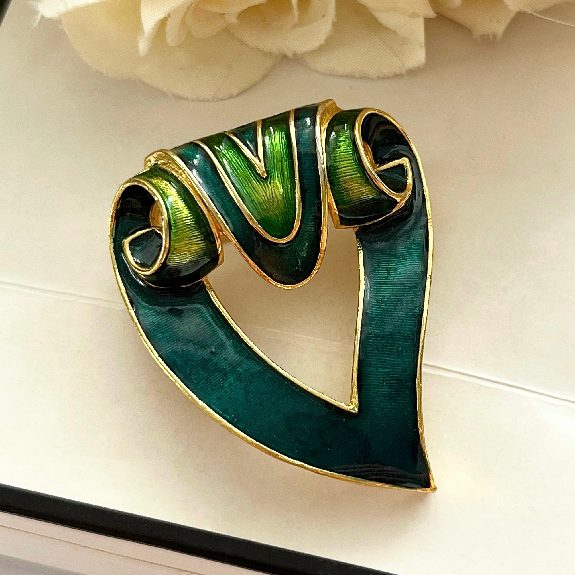 Polcini brooch hot sale