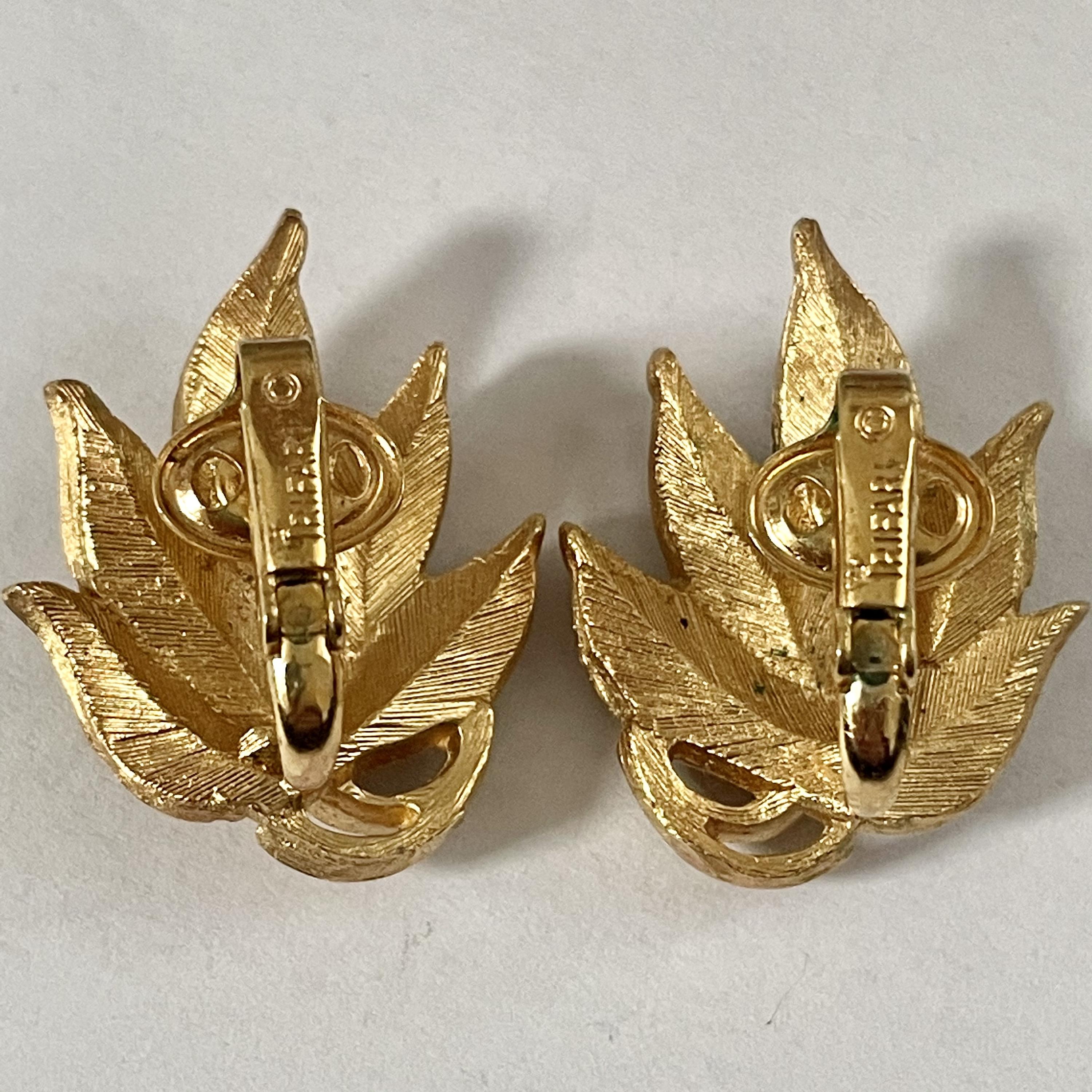 Trifari leaf clip deals on earrings