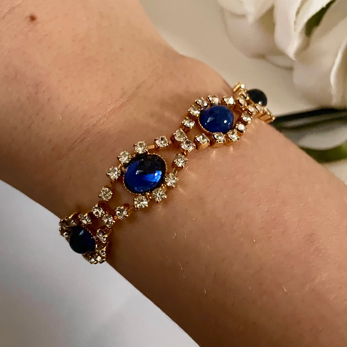 Sparkly 1980s Blue and Silver Diamanté Bracelet