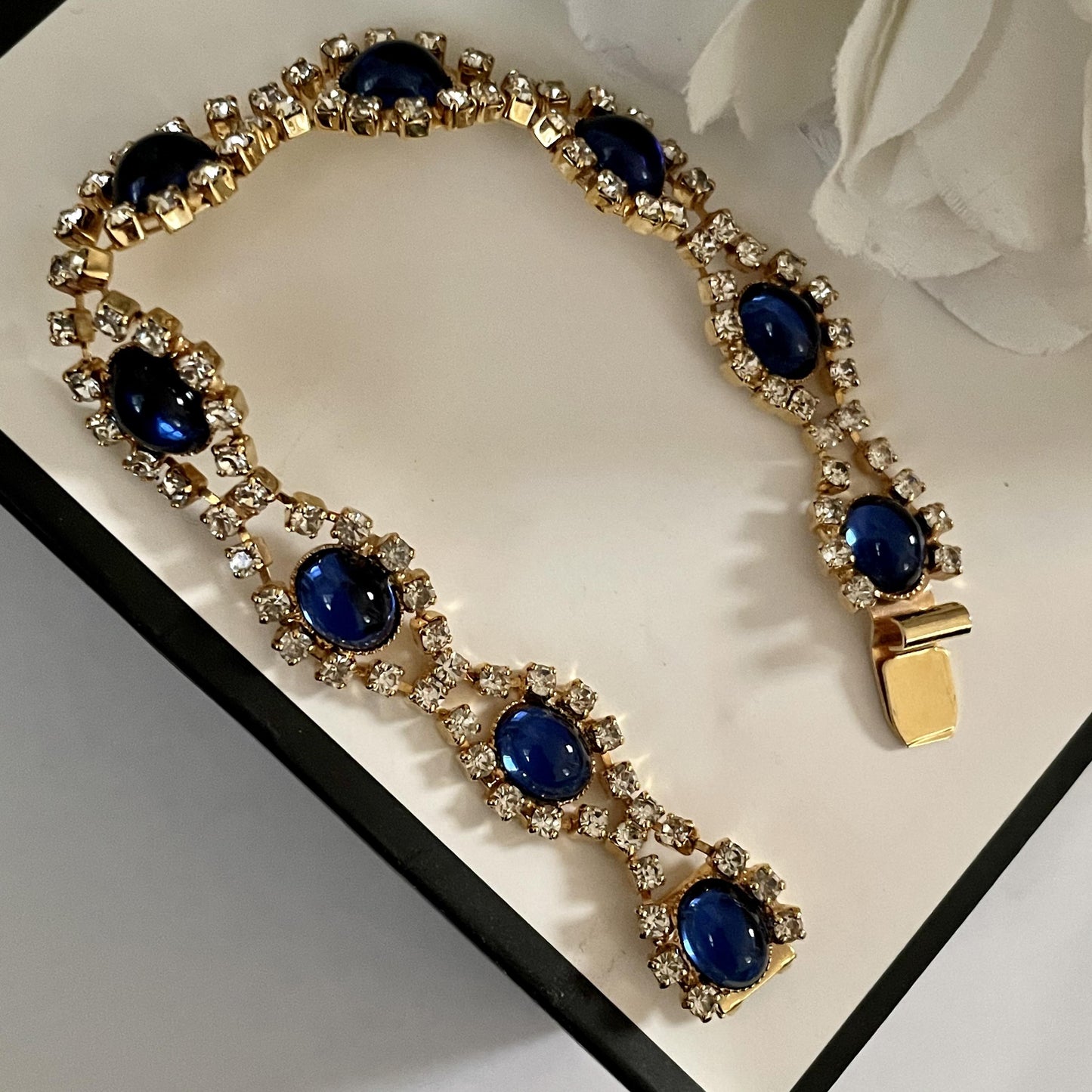 Sparkly 1980s Blue and Silver Diamanté Bracelet