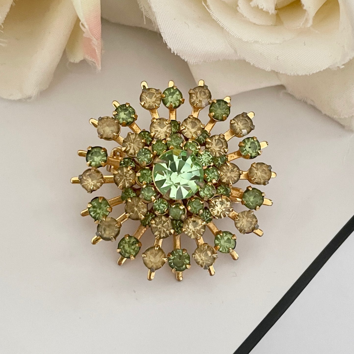 1950s Sparkly Green Star Burst Brooch