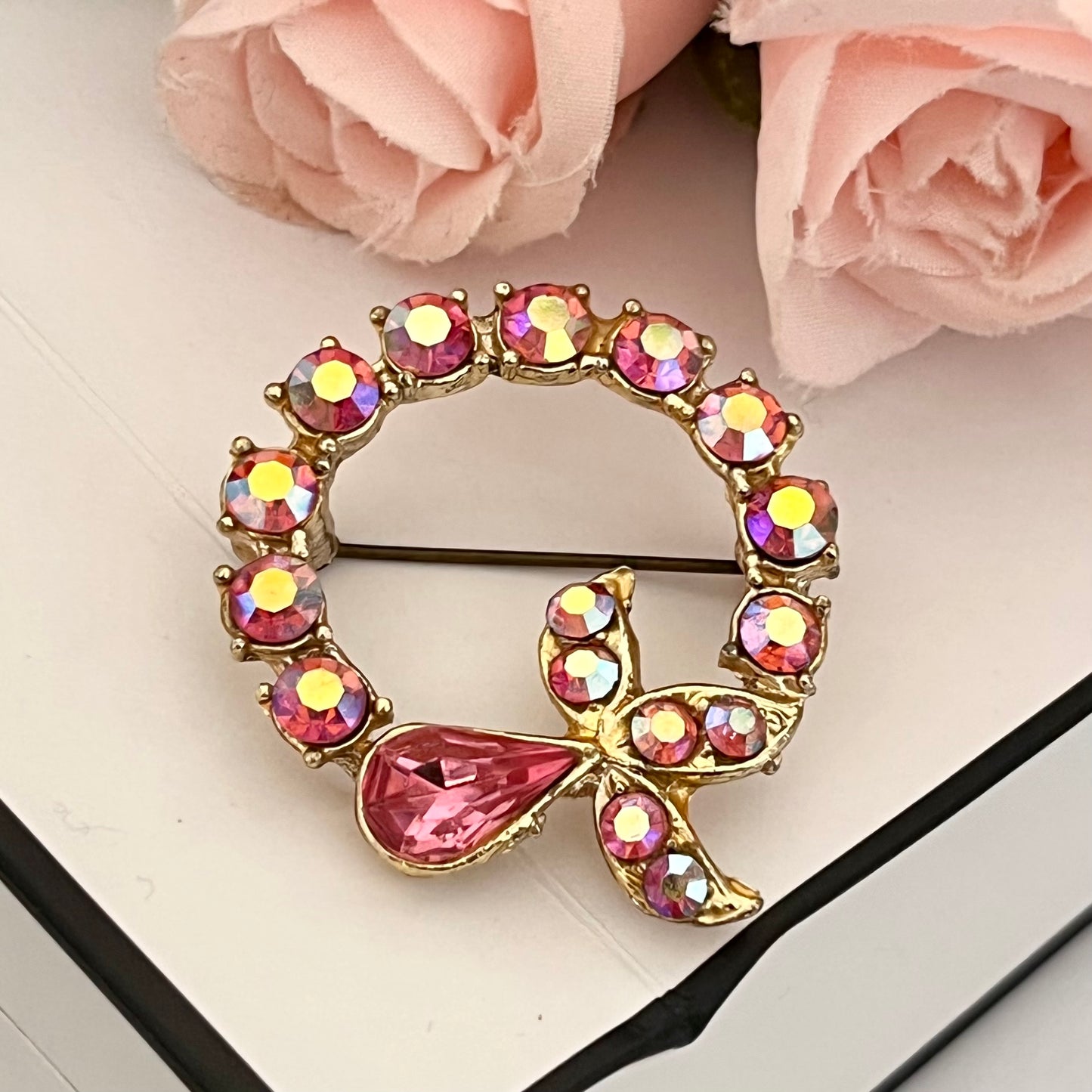 1950s Pretty Pink Aurora Borealis Brooch