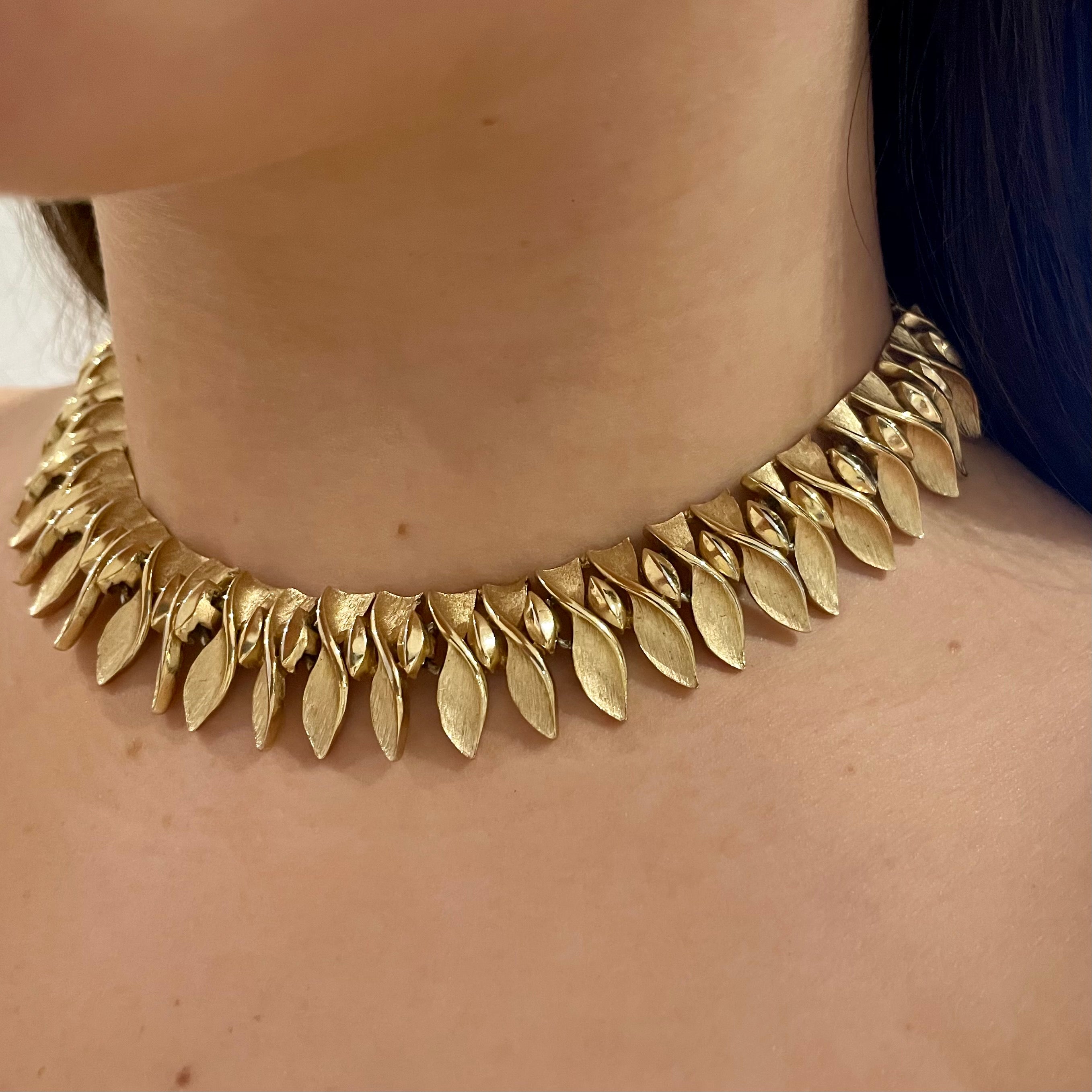 1960s Trifari Brutalist Brushed Gold Tone Statement Collar Necklace –  Vintage Amara