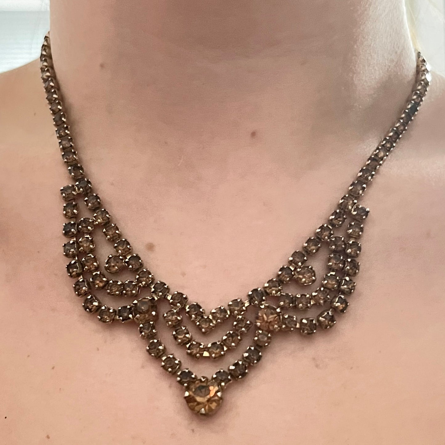 1940s Brown Amber Diamanté Gold Plated Sparkly Necklace