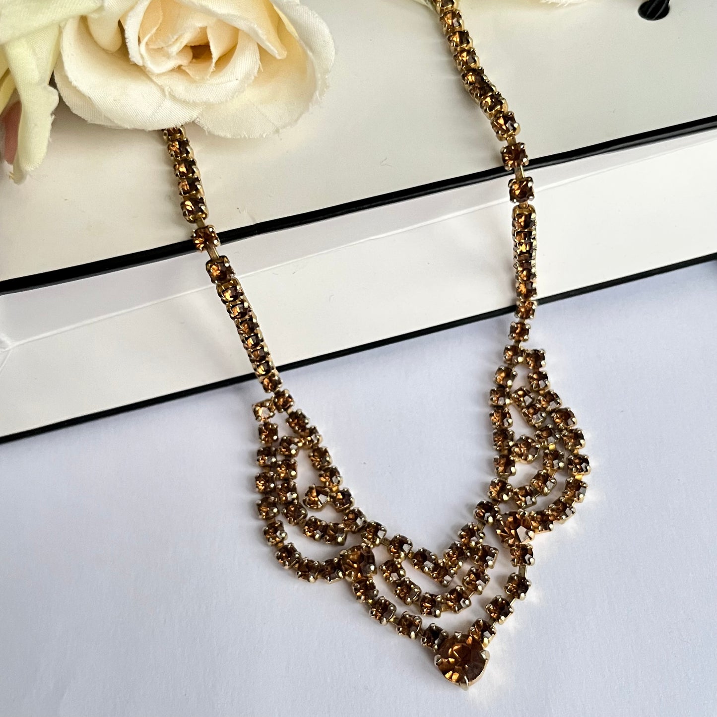 1940s Brown Amber Diamanté Gold Plated Sparkly Necklace